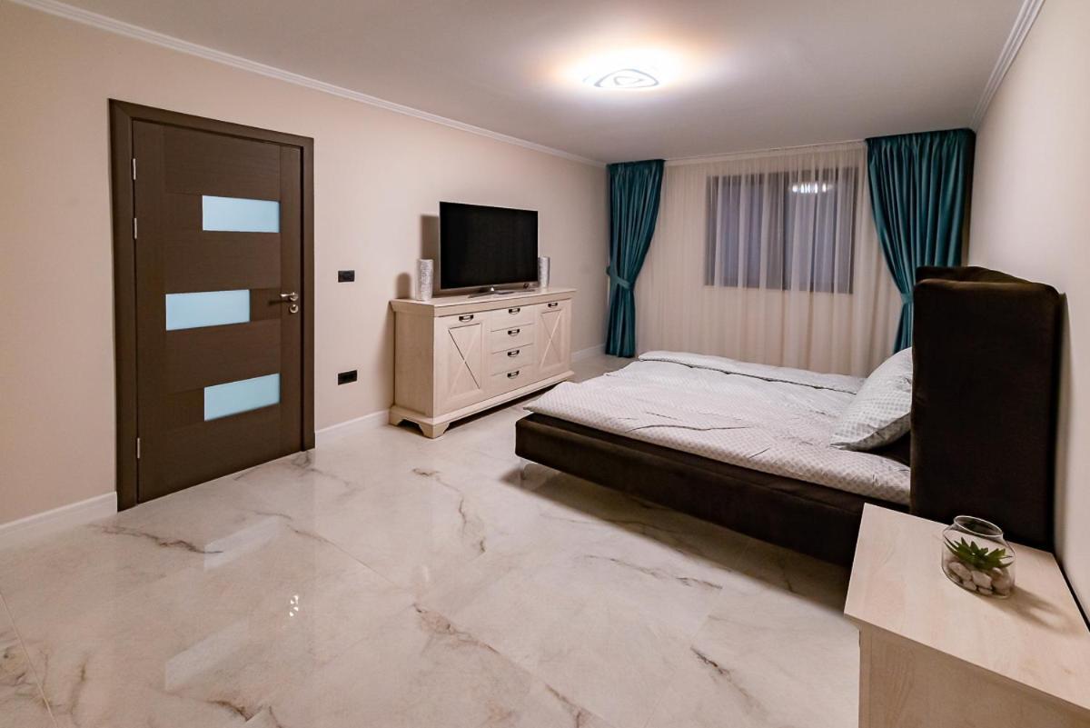 Moky Rezident 2 Arad Exterior foto