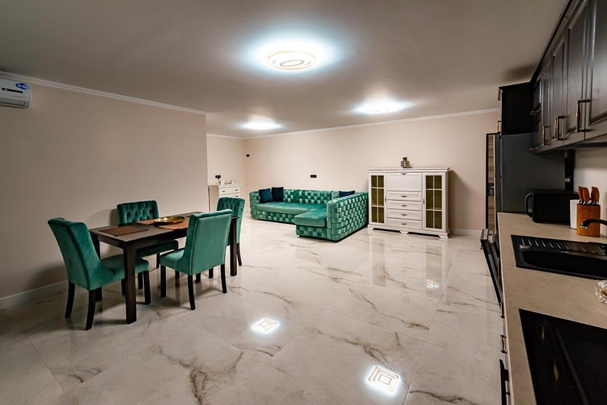 Moky Rezident 2 Arad Exterior foto