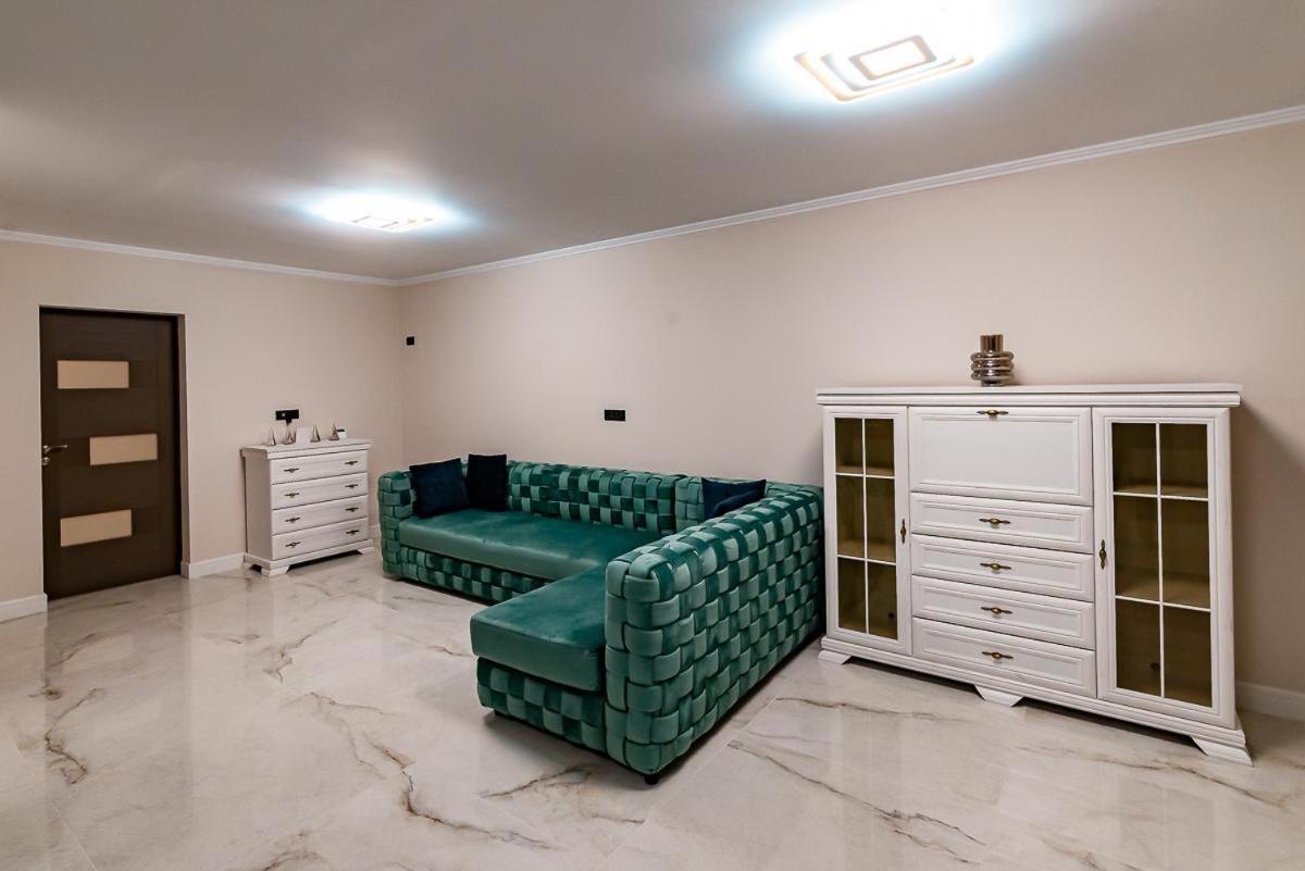 Moky Rezident 2 Arad Exterior foto