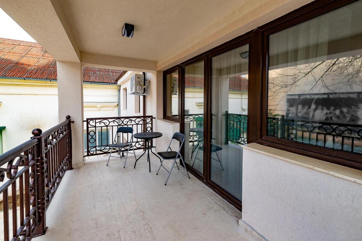 Moky Rezident 2 Arad Exterior foto